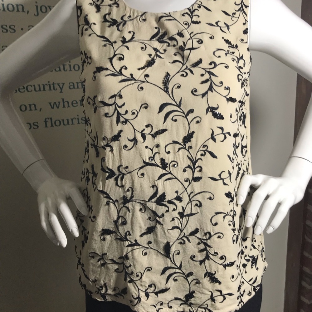 Madison Gray ladies top